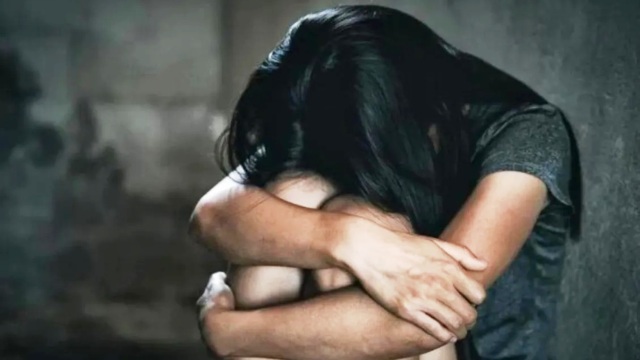 Καλαμάτα: 36χρονη κατήγγειλε τον αδερφό της για βιασμό - Ειδοποίησε την αστυνομία μέσω 112