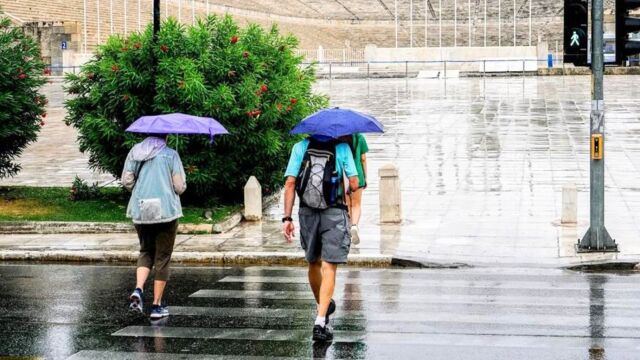 Καιρός: Ραγδαία αλλαγή από εβδομάδα - Φθινόπωρο από τα παλιά με... ζακέτα και ομπρέλα, έως και 4 βαθμούς κάτω από τα φυσιολογικά επίπεδα - Οι περιοχές που θα επηρεαστούν