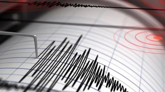 Λάρισα: Ρήγμα 11 χιλιομέτρων απειλεί την πόλη με σεισμό άνω των 6 Ρίχτερ - Κόκκινος συναγερμός από τον διευθυντή ερευνών του Γεωδυναμικού Ινστιτούτου