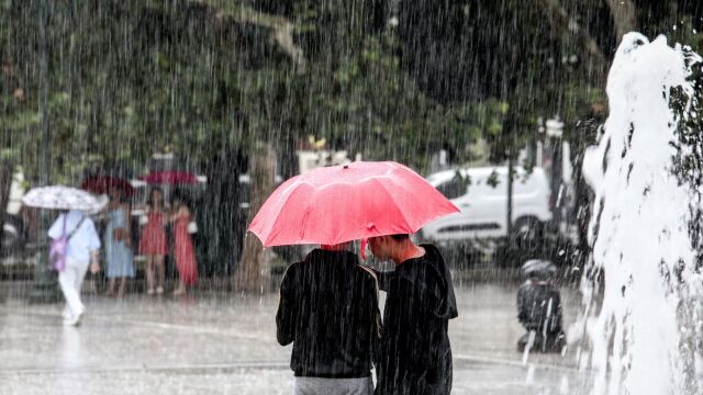 Καιρός: Πότε έρχονται βροχές, πού θα σημειωθούν έντονα φαινόμενα - Τι αναφέρουν μετεωρολόγοι