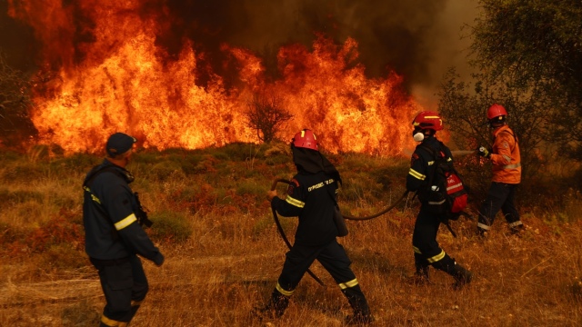 Φωτιά στο Ξυλόκαστρο: Βρέθηκε ο υπαίτιος για την πυρκαγιά - Εκτελούσε θερμές εργασίες