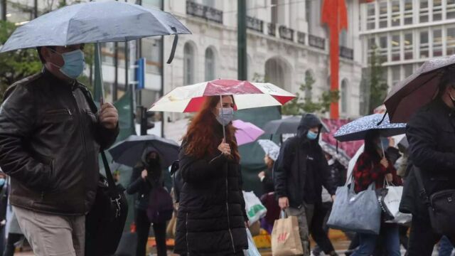 Καιρός: Πού χτυπά η κακοκαιρία τύπου Π με βροχές και καταιγίδες - Ποια μέρα θα σημειωθεί η μεγαλύτερη πτώση θερμοκρασίας