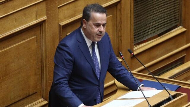 Το σενάριο επιλογής Παπασταύρου για τη θέση του Έλληνα Επιτρόπου στην Κομισιόν