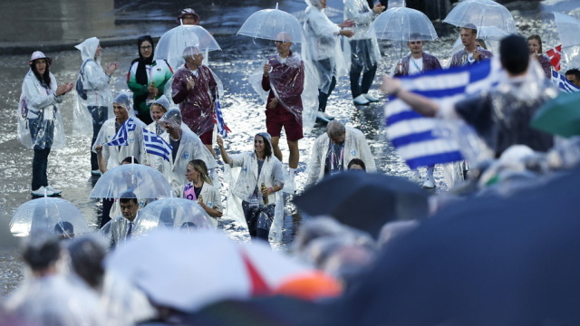 Ολυμπιακοί Αγώνες 2024, τελετή έναρξης: Πνίγηκαν στη βροχή τα σχέδια των Γάλλων