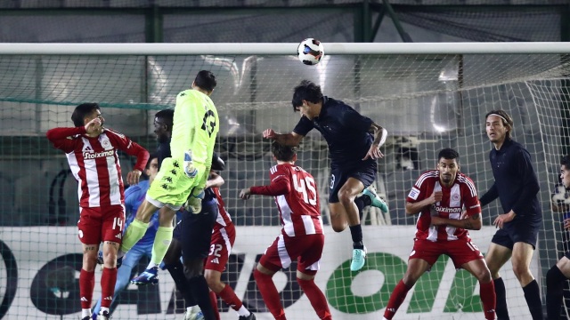 Athens Kallithea - Ολυμπιακός 1-1: Εγκεφαλικό στις καθυστερήσεις και επιστροφή στις γκέλες