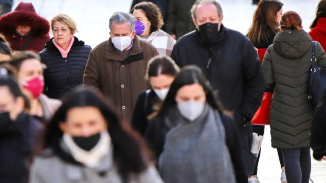 Κοροναϊός: Επιστρέφουν τα  μέτρα - Φόβοι για νέα πανδημία μεταπνευμονοϊού - Η μυστηριώδης ασθένεια HMPV,  προκαλεί παγκόσμια ανησυχία