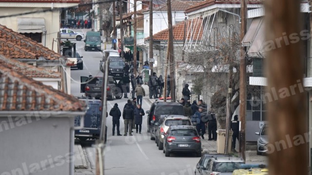 Λάρισα: Tι κρύβεται πίσω από το διπλό φονικό - Παράπλευρη απώλεια το ένα θύμα, γνώριμος στις αρχές ο δράστης και αυτόχειρας (Εικόνες)