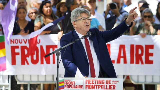 Πολιτική κρίση στη Γαλλία:  Το κόμμα του Μελανσόν αναστέλλει τις διαβουλεύσεις για την εξεύρεση πρωθυπουργού  - Καταγγέλλει τους Σοσιαλιστές